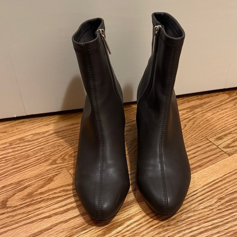 Chico's Sleek Brown  Ankle Booties size 8
